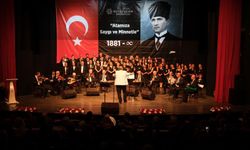 Atatürk'ün sevdiği şarkıları hep birlikte söylediler